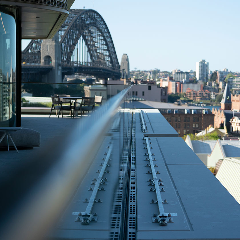 X-Rail - Horizontal Rail System Steel Mount - SafetyLink